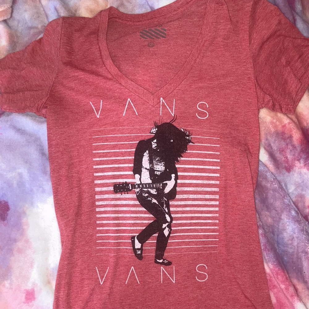 Vans v neck